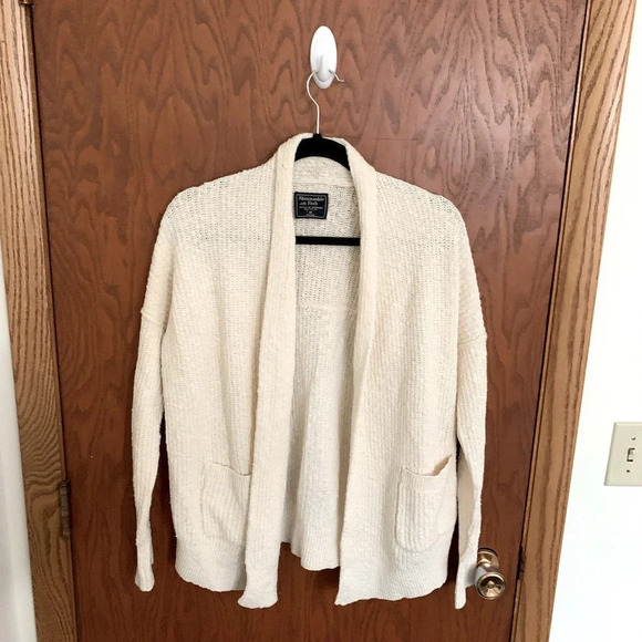 Abercrombie & Fitch Sweaters - Abercrombie & Fitch Knit Cardigan